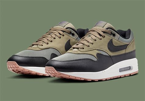 Nike Air Max 1 dark stucco